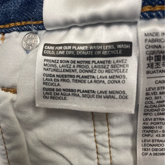 Levi's Size 26 Super Mario It's A Me 501 Denim Jean Cut Off Shorts NWOT - Picture 9 of 16